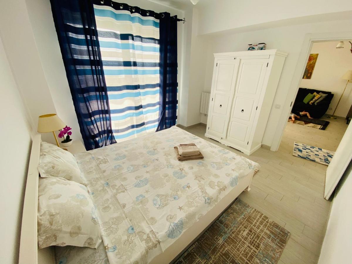 Sea Breeze Apartments Mamaia Nord De Silva 외부 사진