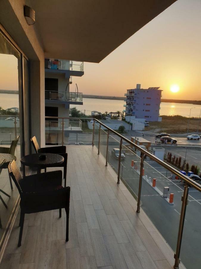 Sea Breeze Apartments Mamaia Nord De Silva 외부 사진